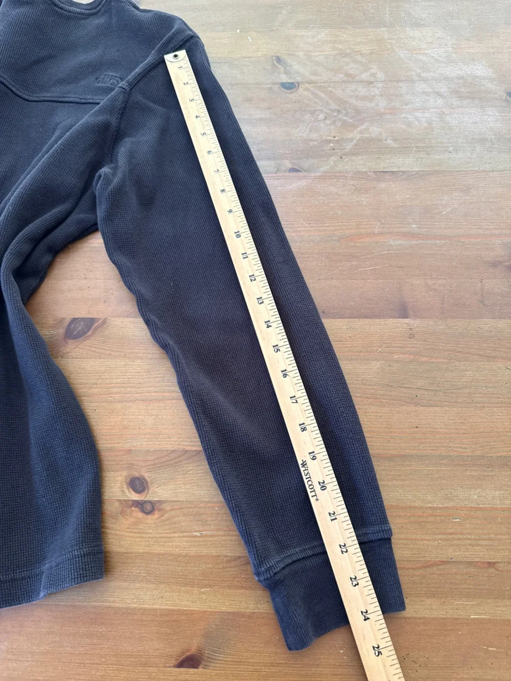 The North Face XL Men's Long Sleeve Crewneck Waffle Heavyweight Shirt - Black